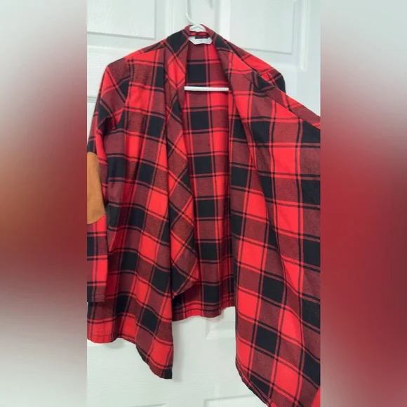 Red and Black Plaid Open Front Cardigan - Picture 8 of 9
